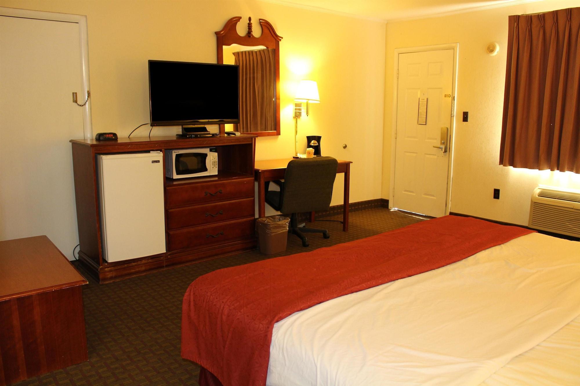 Lake View Inn & Suites Killen Екстер'єр фото